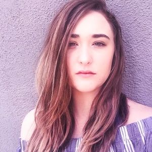 Meet your Posher, Jillian